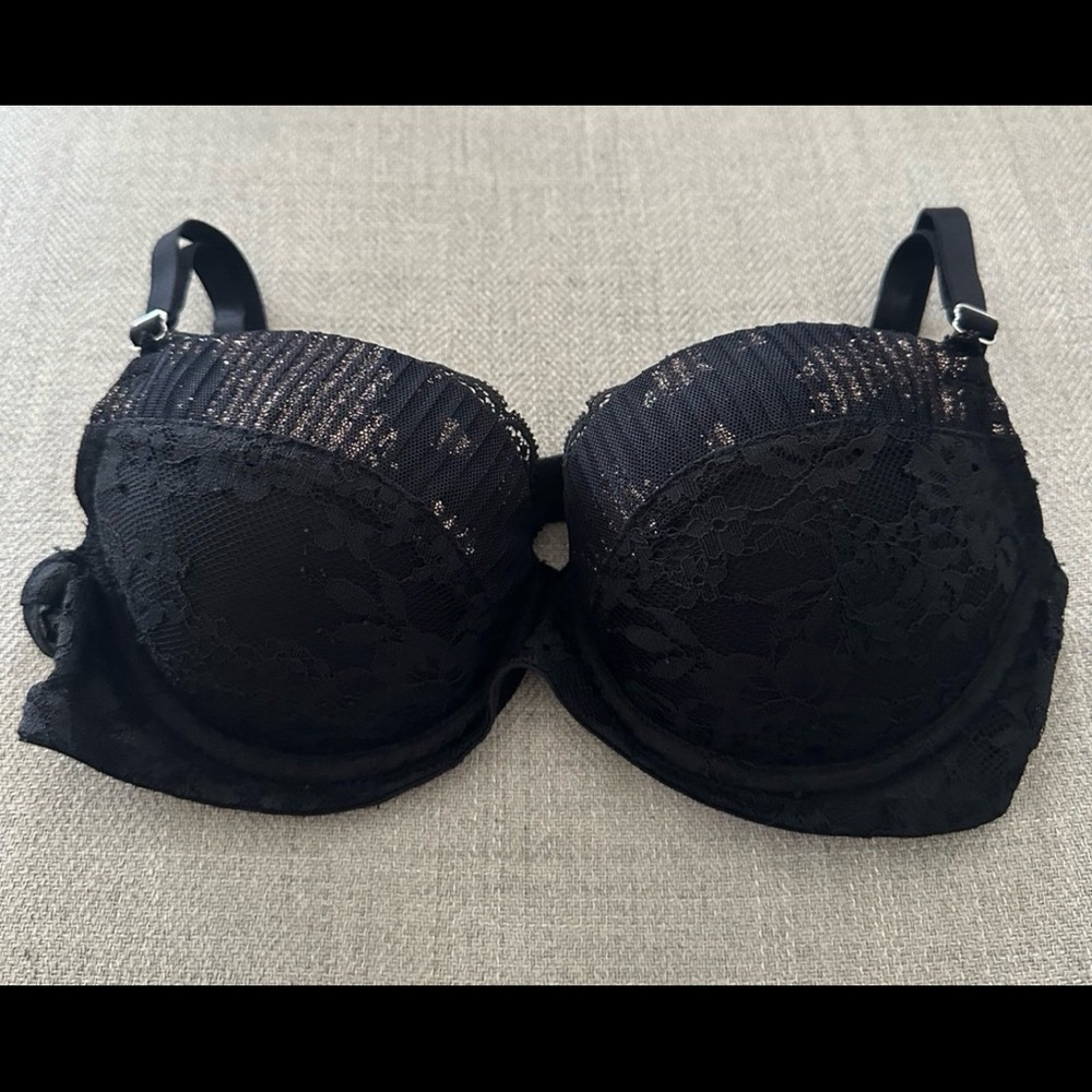 Victoria’s Secret Black and Gold Lace Bra